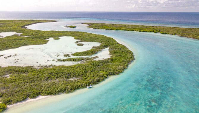 Astove Island