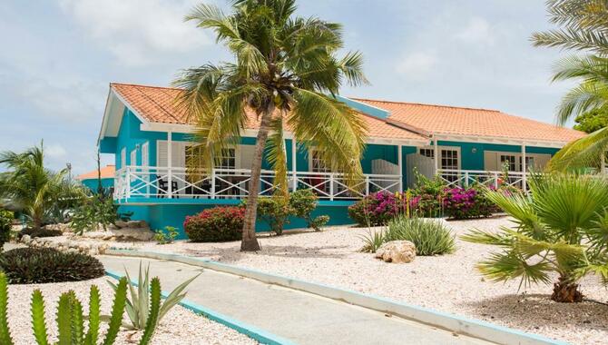 Bonne Carre Island Hotels and Resorts List
