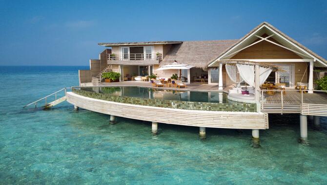 Hirinaidhoo Hotels and Resorts List