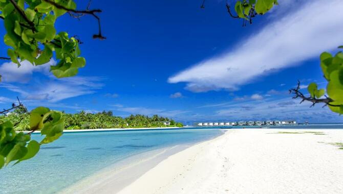 Hirinaidhoo island Attractions