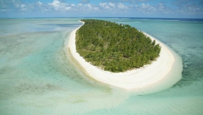 Ile Aux Cocos Island