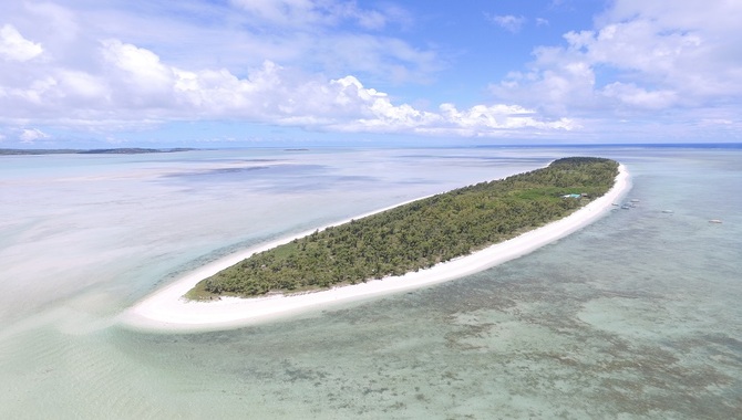 Ile aux Cocos Island