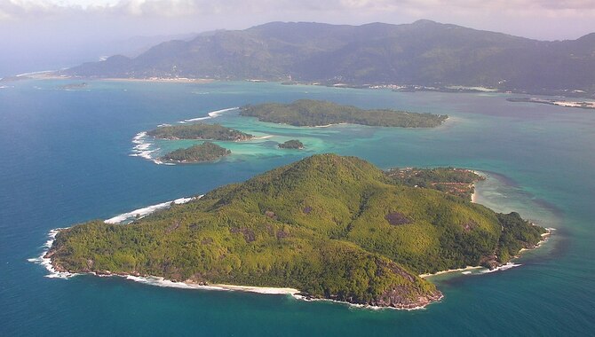 Karlay Island