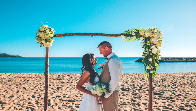 Weddings in Rolas Island