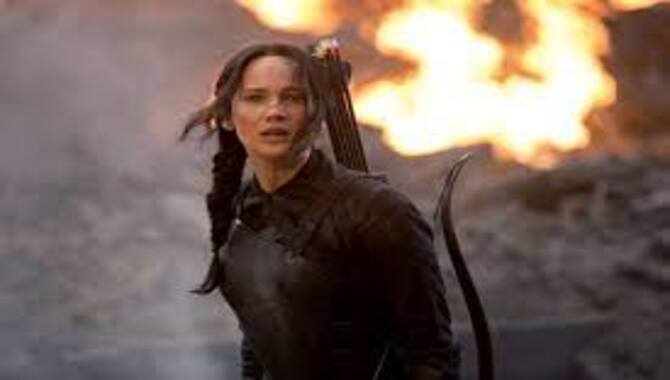 Question 3 Who Was the First Girl to Win the Hunger Games