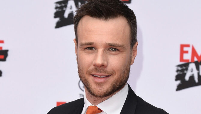 Rupert Evans