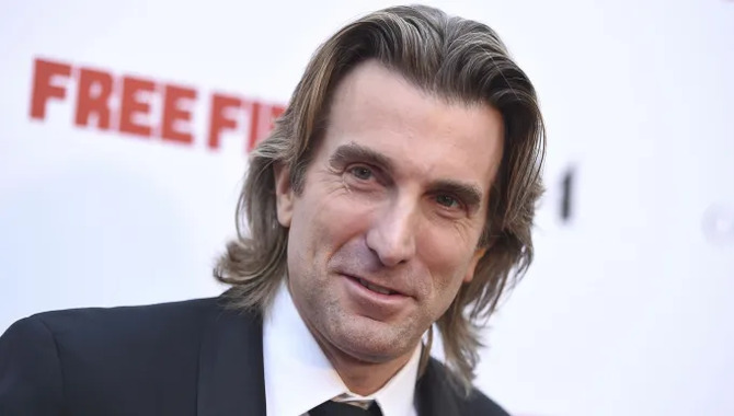 Sharlto Copley