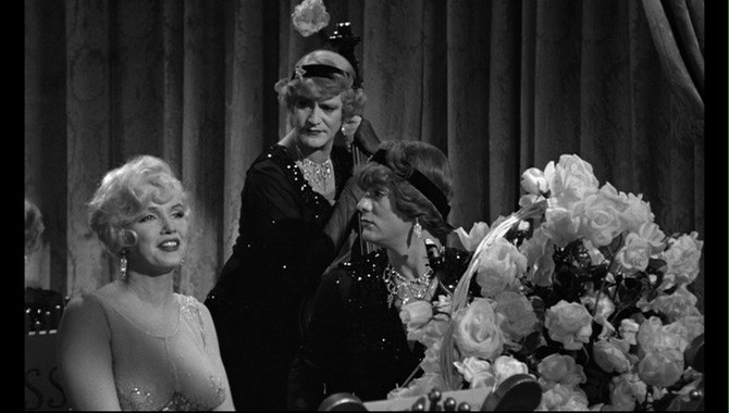 Some Like It Hot Movie Ending Explanation